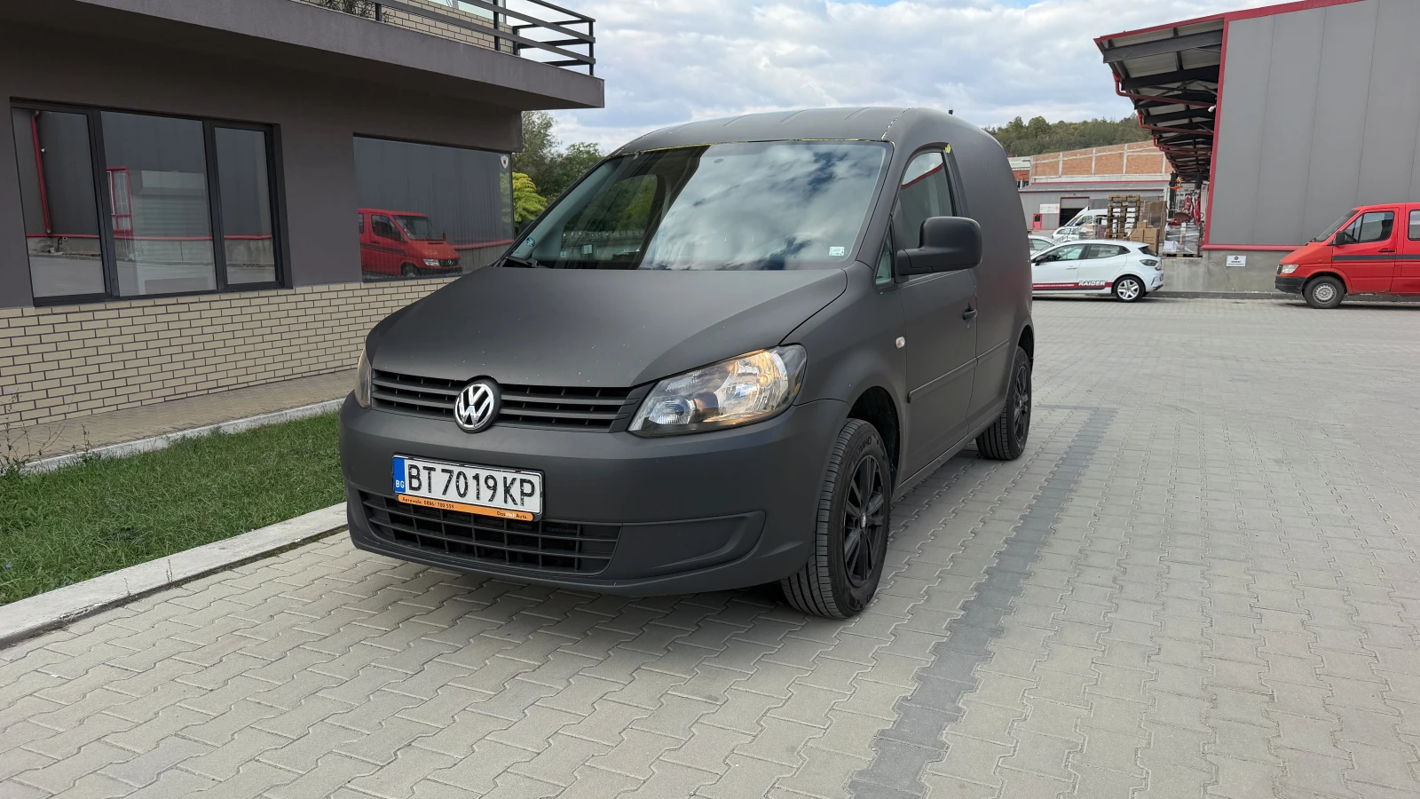 VW Caddy, снимка 3 - Автомобили и джипове - 56319391