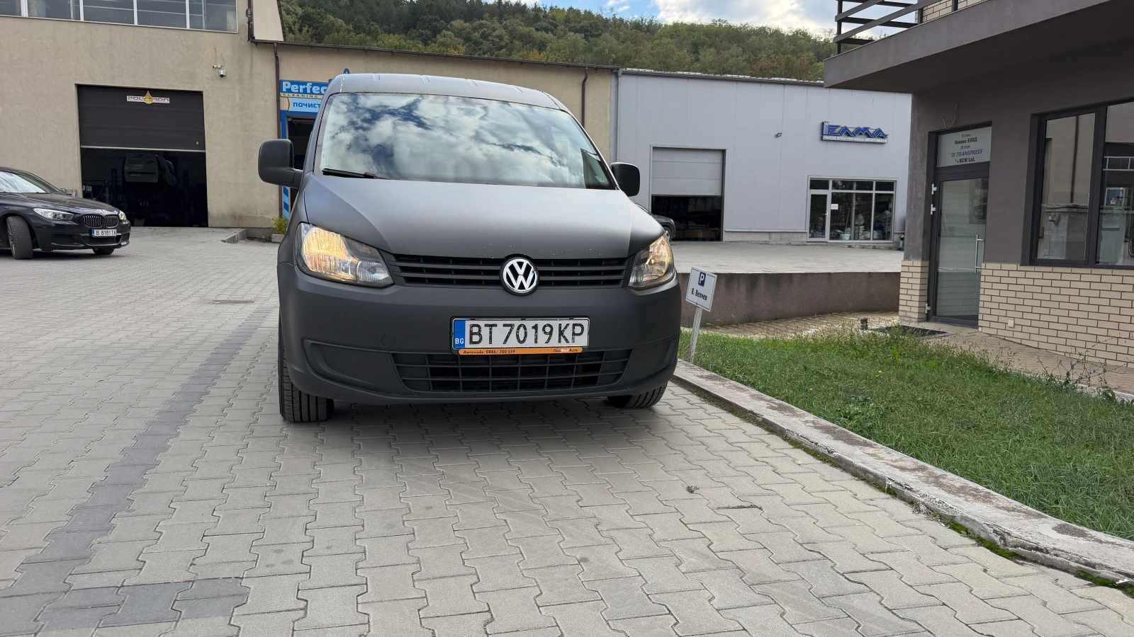 VW Caddy, снимка 14 - Автомобили и джипове - 56319391