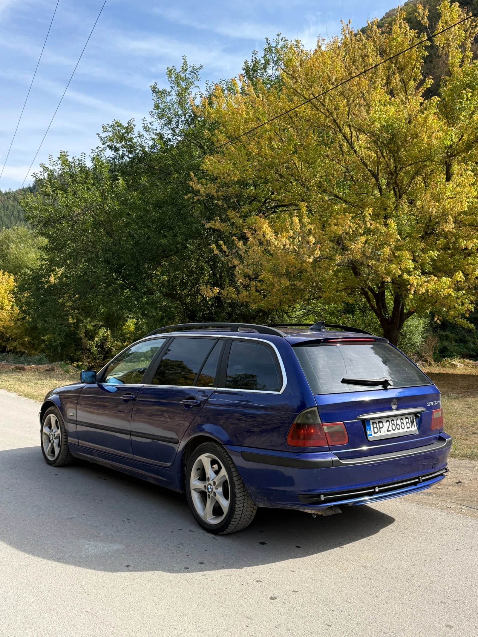BMW 330, снимка 5 - Автомобили и джипове - 56411435