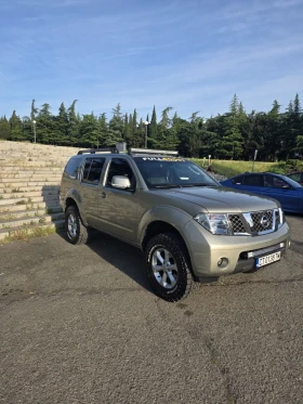 Nissan Pathfinder 2.5 171 к.с., снимка 2