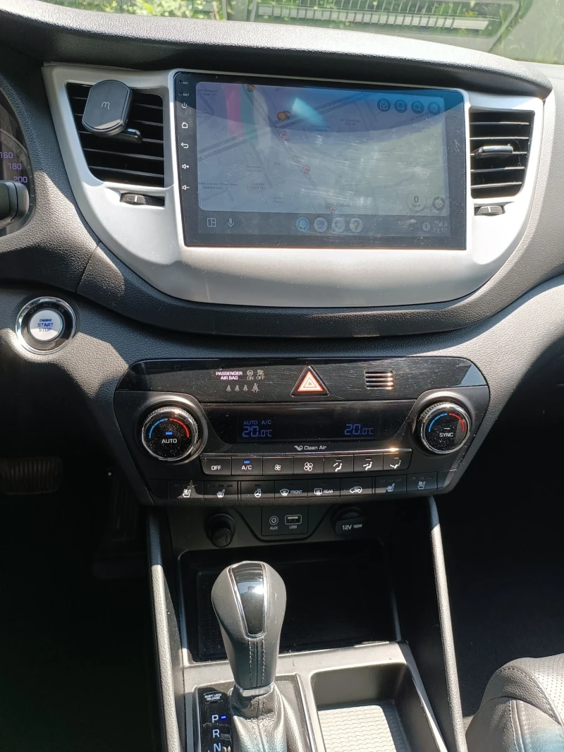 Hyundai Tucson 2.0 D 185 kc, снимка 6 - Автомобили и джипове - 52789406