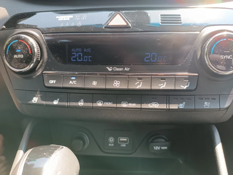 Hyundai Tucson 2.0 D 185 kc, снимка 10 - Автомобили и джипове - 52789406