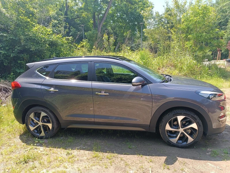 Hyundai Tucson 2.0 D 185 kc, снимка 5 - Автомобили и джипове - 52789406