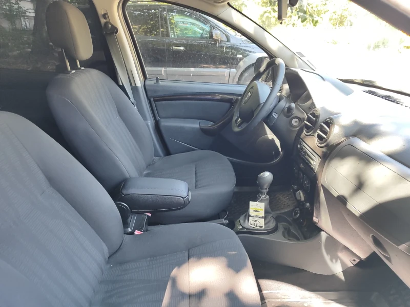 Dacia Duster, снимка 4 - Автомобили и джипове - 52480523