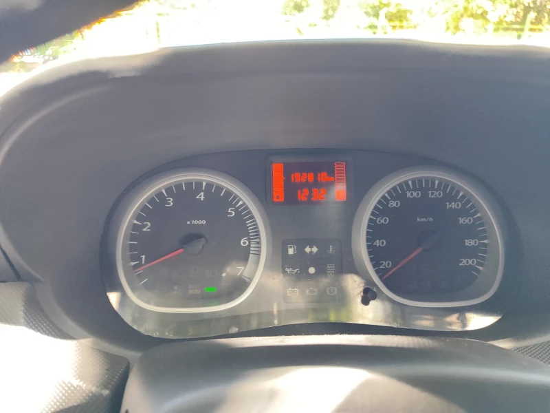 Dacia Duster, снимка 13 - Автомобили и джипове - 52480523