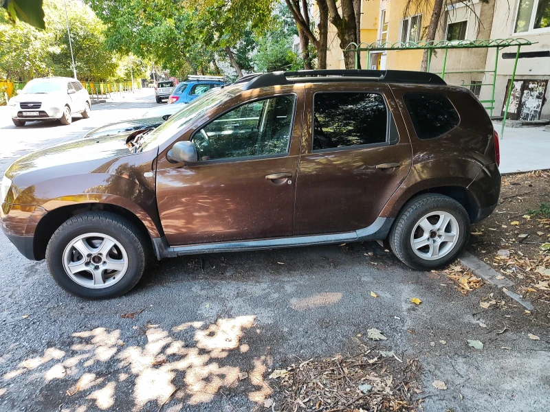 Dacia Duster, снимка 3 - Автомобили и джипове - 52480523