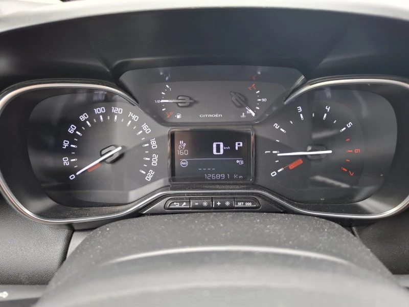 Citroen C3 Aircross, снимка 11 - Автомобили и джипове - 52651673