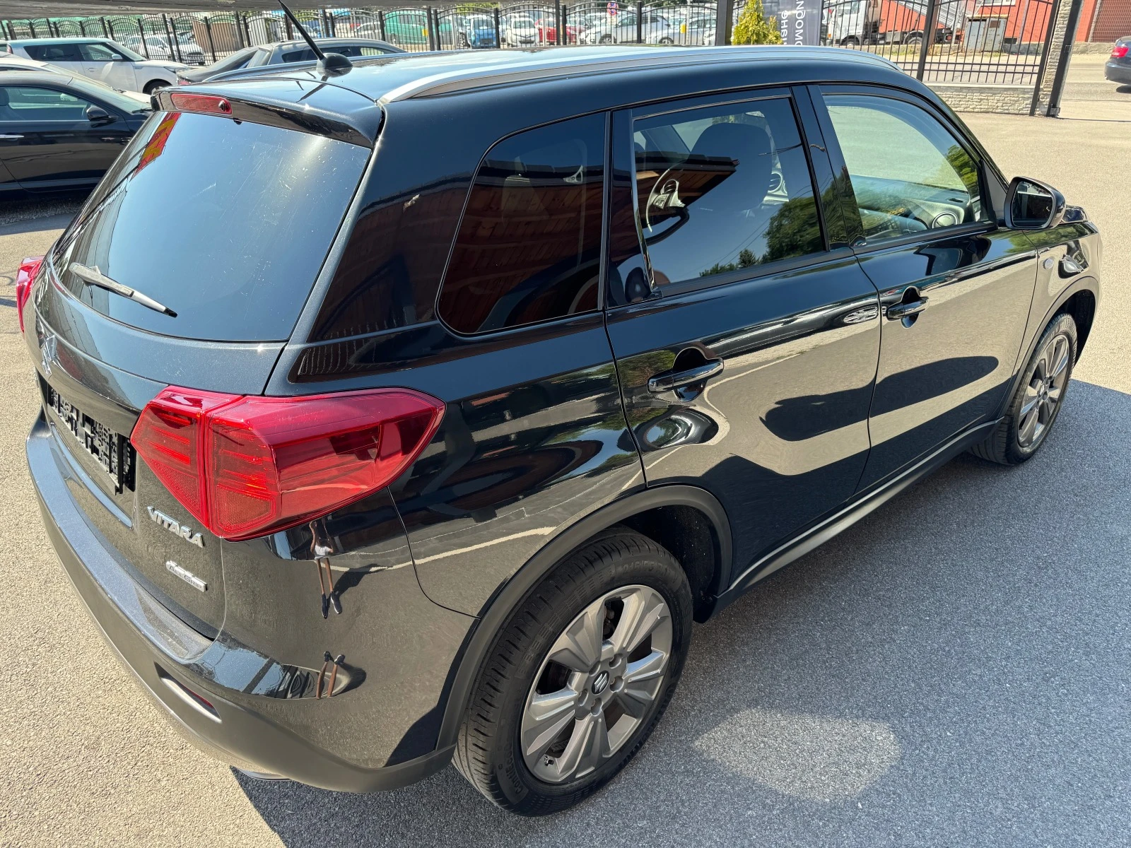 Suzuki Vitara 1.0 BOOSTER JET НОВ ВНОС - изображение 4