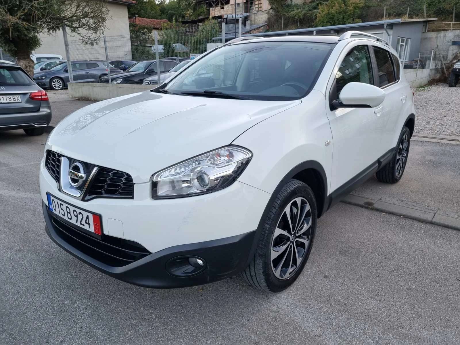 Nissan Qashqai 2.0i ШВЕЙЦАРИЯ - [1] 