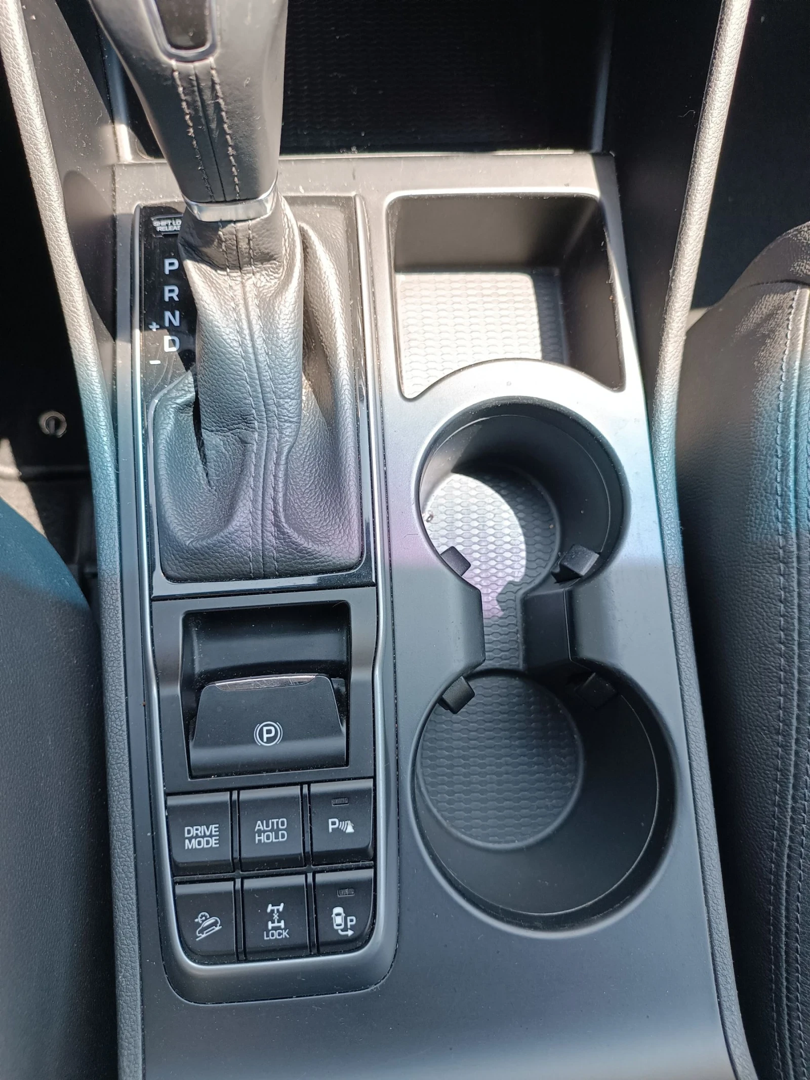 Hyundai Tucson 2.0 D 185 kc - изображение 7
