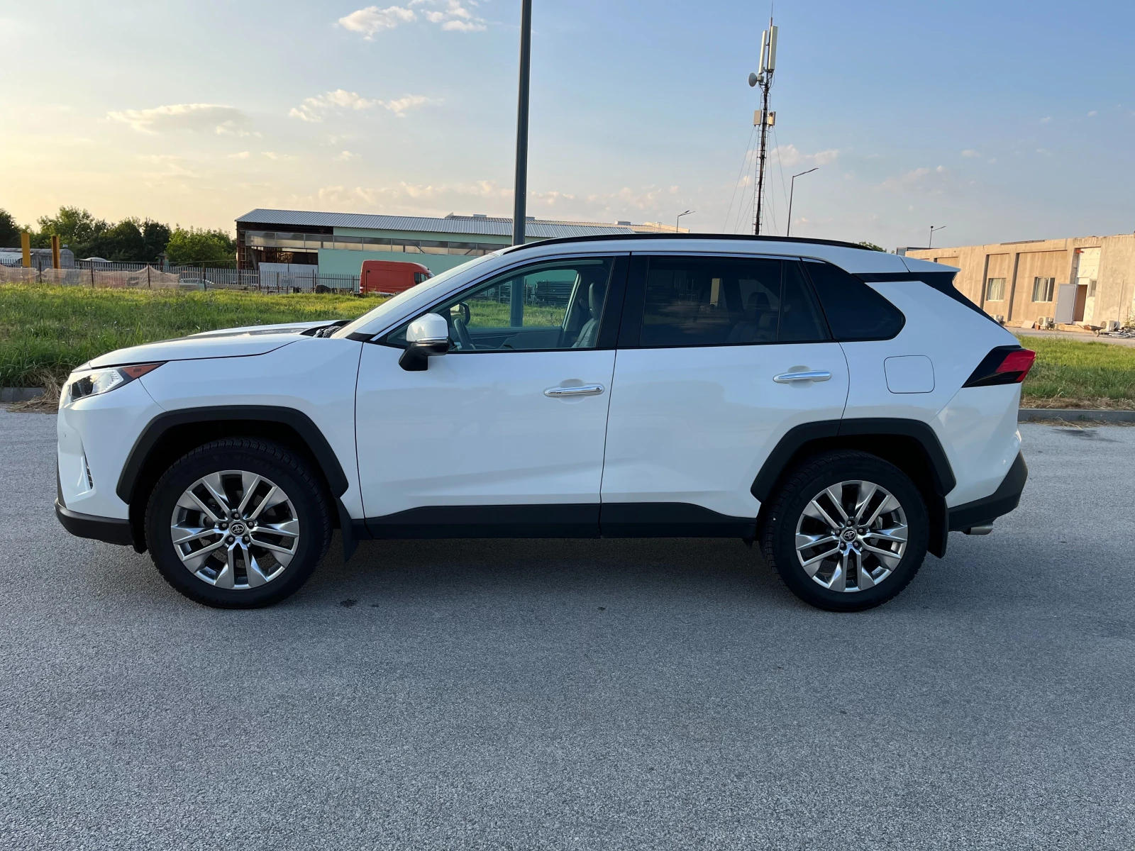 Toyota Rav4  - изображение 5