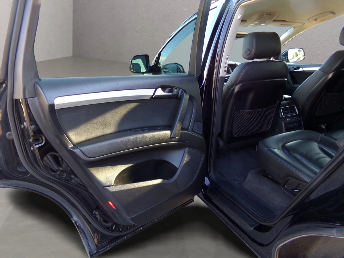 Audi Q7 * 3.0 TDI * Progressiv * от 569 лв на месец - изображение 10