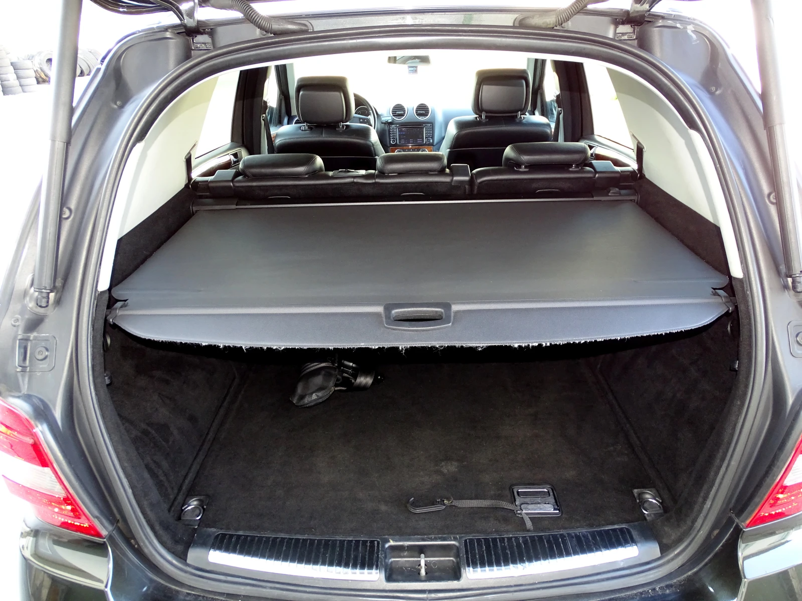 Mercedes-Benz ML 320 3.2CDI_На Пружини_* НАВИ_КАМЕРА_* , снимка 17 - Автомобили и джипове - 54125951