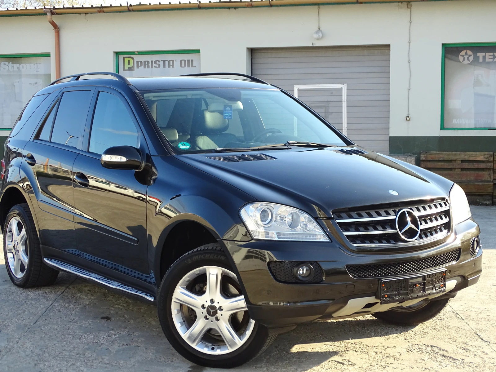 Mercedes-Benz ML 320 3.2CDI_На Пружини_* НАВИ_КАМЕРА_* 