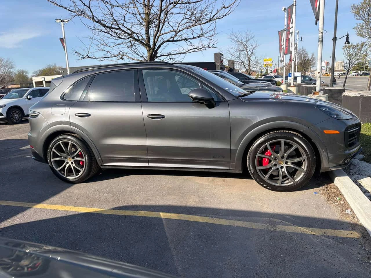 Porsche Cayenne * GTS * ОБДУХВНАЕ* 360* BOSE* ПАНО* , снимка 3 - Автомобили и джипове - 54378213