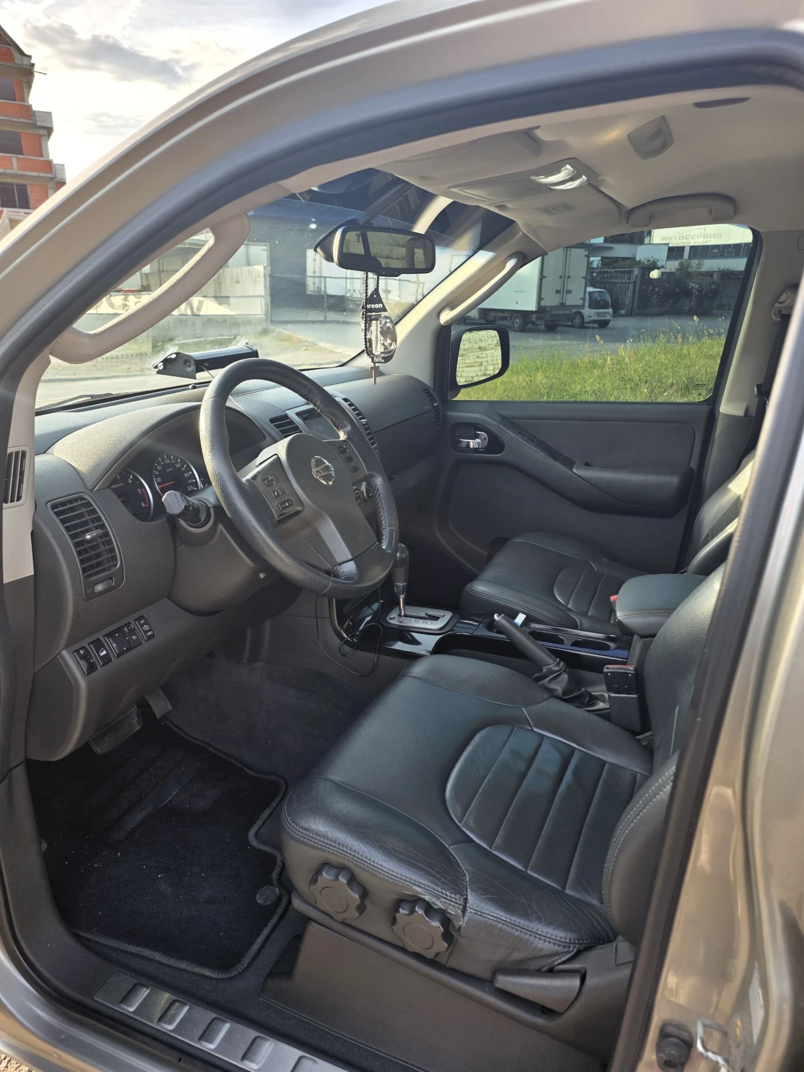 Nissan Pathfinder 2.5 171 к.с., снимка 5 - Автомобили и джипове - 55417251
