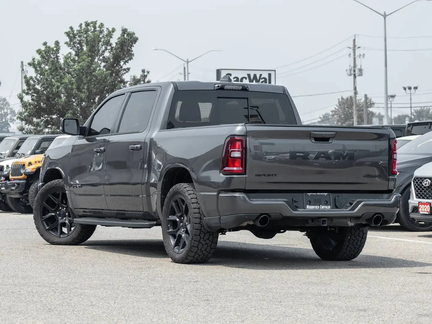 Dodge RAM 1500 Sport G/T Night Edition ЦЕНА ДО БГ АВТОКРЕДИТ, снимка 4 - Автомобили и джипове - 55459025