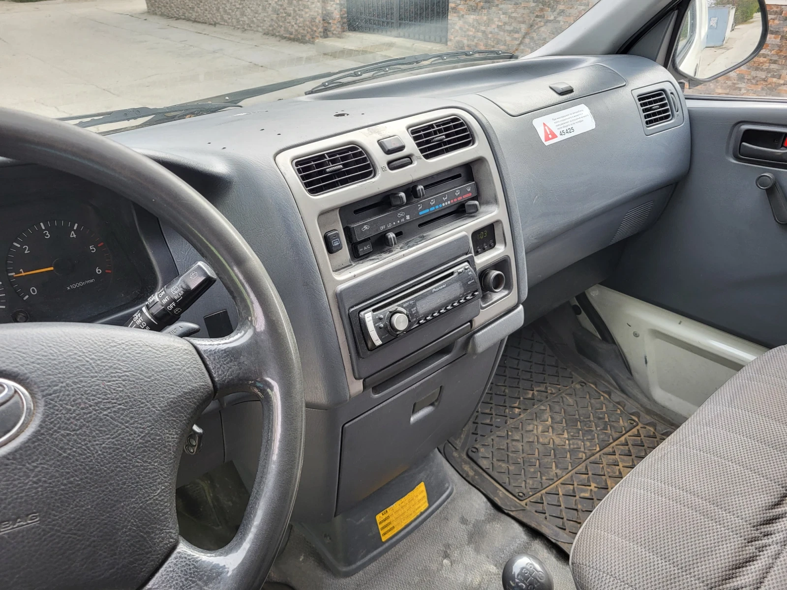 Toyota Hiace 2.5D4D 4x4 klima120ps 2007 - изображение 8