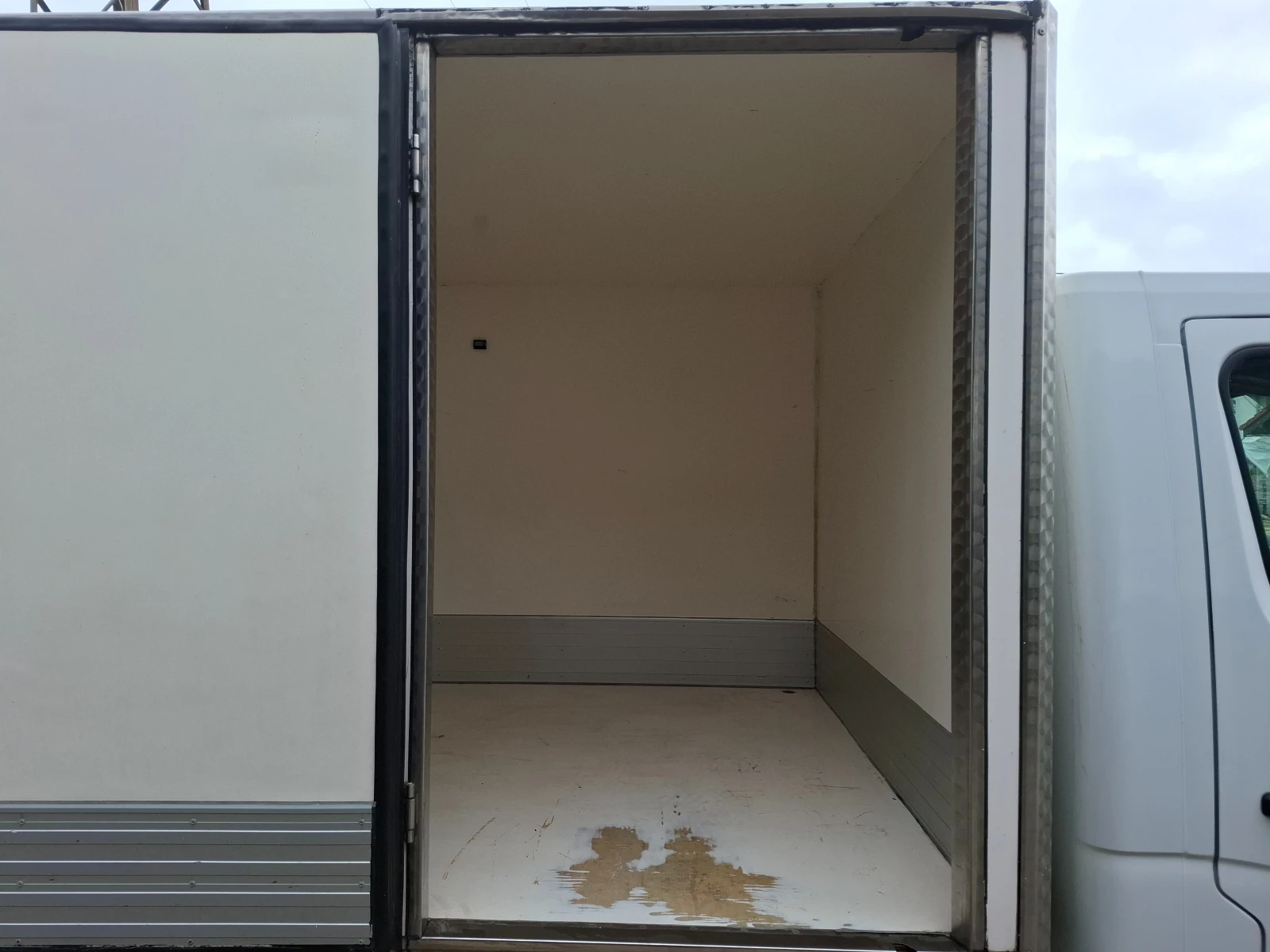 Renault Master 2.3 Двойна Гума , снимка 9 - Бусове и автобуси - 54081239