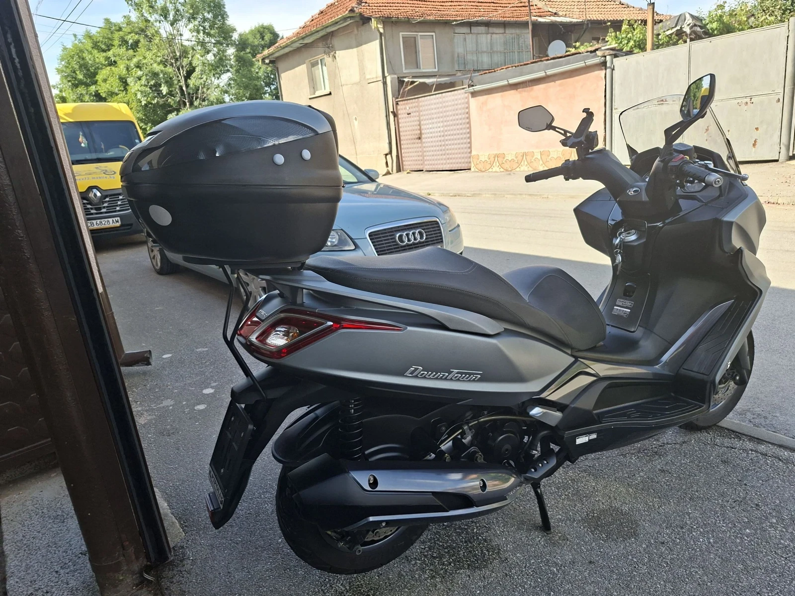 Kymco Downtown 350i ABS 100%доказуеми километри УНИКАТ, снимка 5 - Мотоциклети и мототехника - 54824903