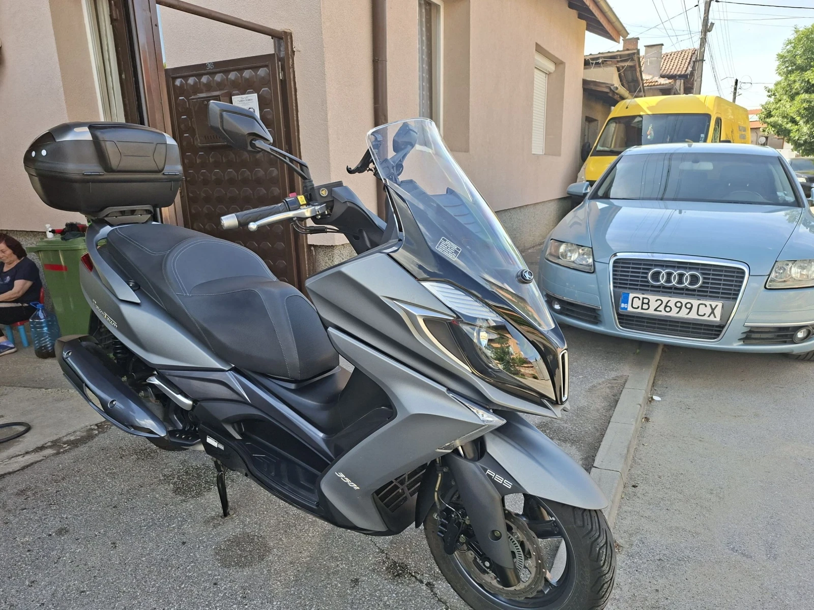 Kymco Downtown 350i ABS 100%доказуеми километри УНИКАТ, снимка 9 - Мотоциклети и мототехника - 54824903