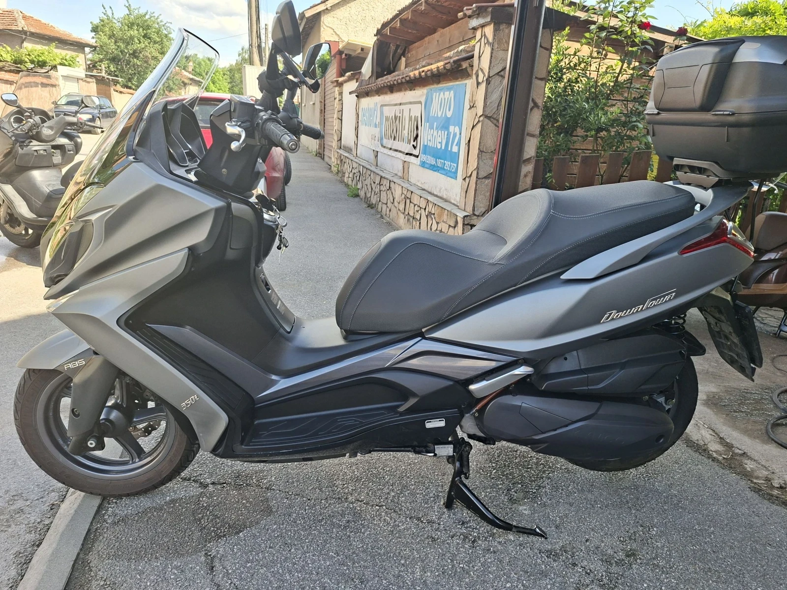 Kymco Downtown 350i ABS 100%доказуеми километри УНИКАТ, снимка 2 - Мотоциклети и мототехника - 54824903