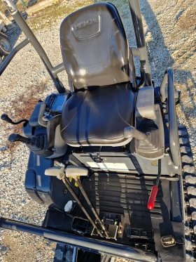 Багер Hitachi ZX17U-2/2т./3кофи+ Бързосменик/НулевРадиус/Швейцар, снимка 10 - Индустриална техника - 53664086