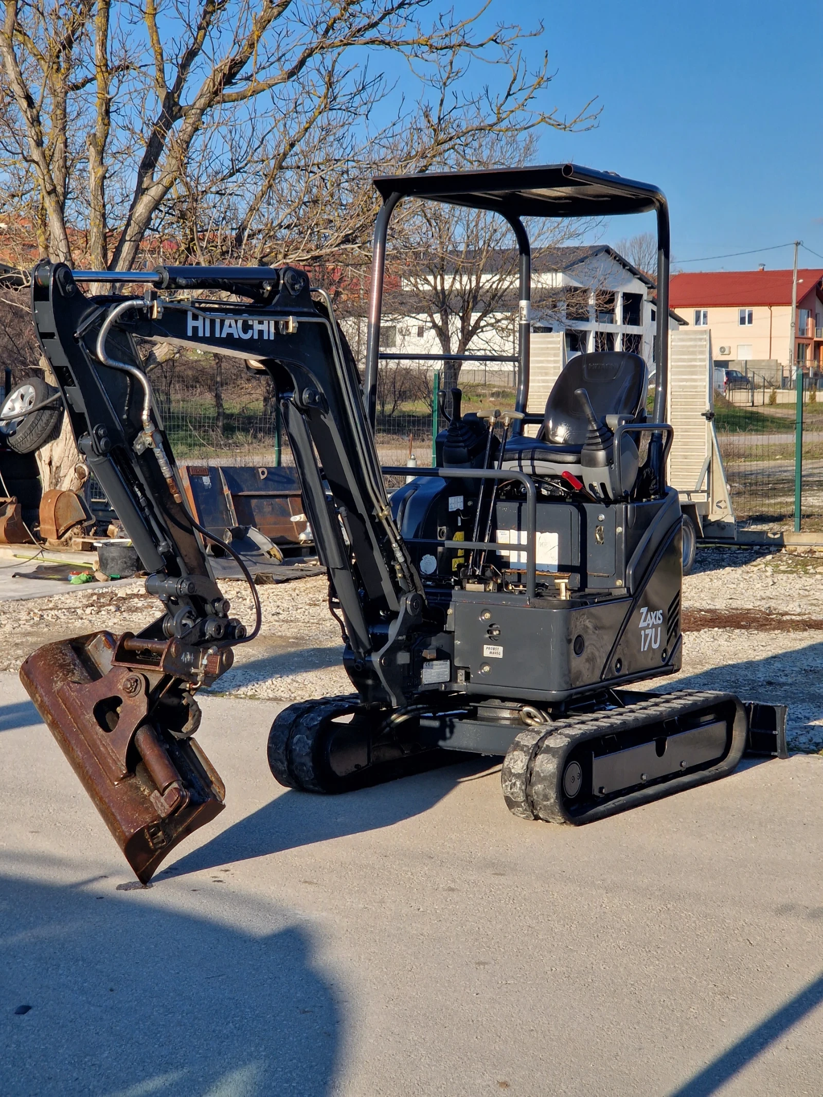 Багер Hitachi ZX17U-2/2т./3кофи+ Бързосменик/НулевРадиус/Швейцар - изображение 9