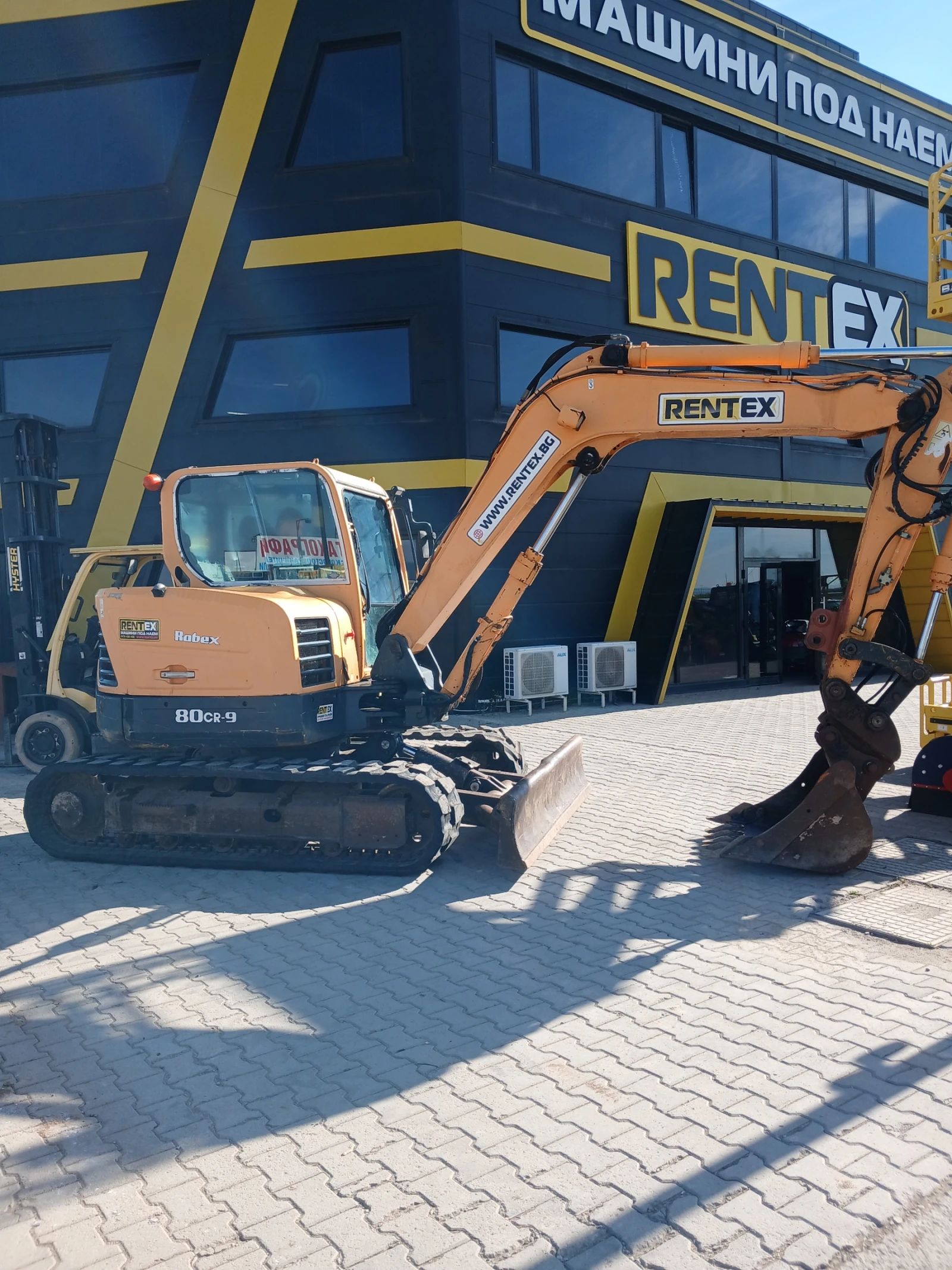 Багер Hyundai Robex 80CR-9, снимка 3 - Индустриална техника - 54604039