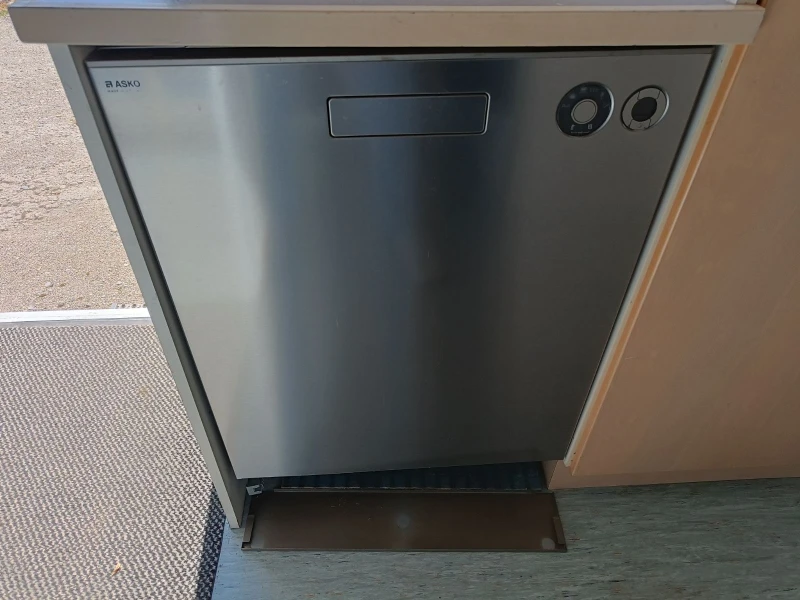 Каравана Hobby МОБИЛЕН ФУРГОН, снимка 9 - Каравани и кемпери - 52414616