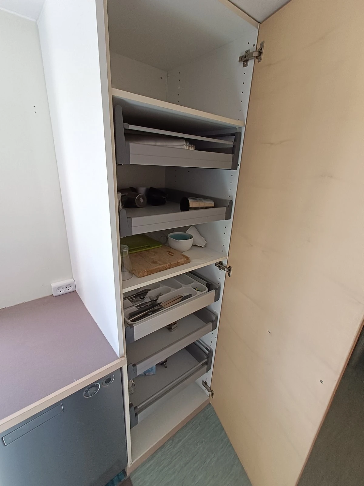  Hobby   | Mobile.bg   11