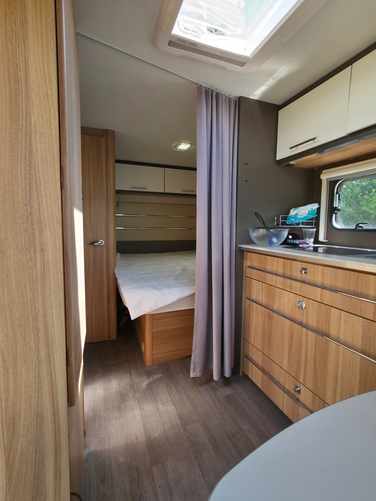 Каравана Caravelair, снимка 16 - Каравани и кемпери - 54932572