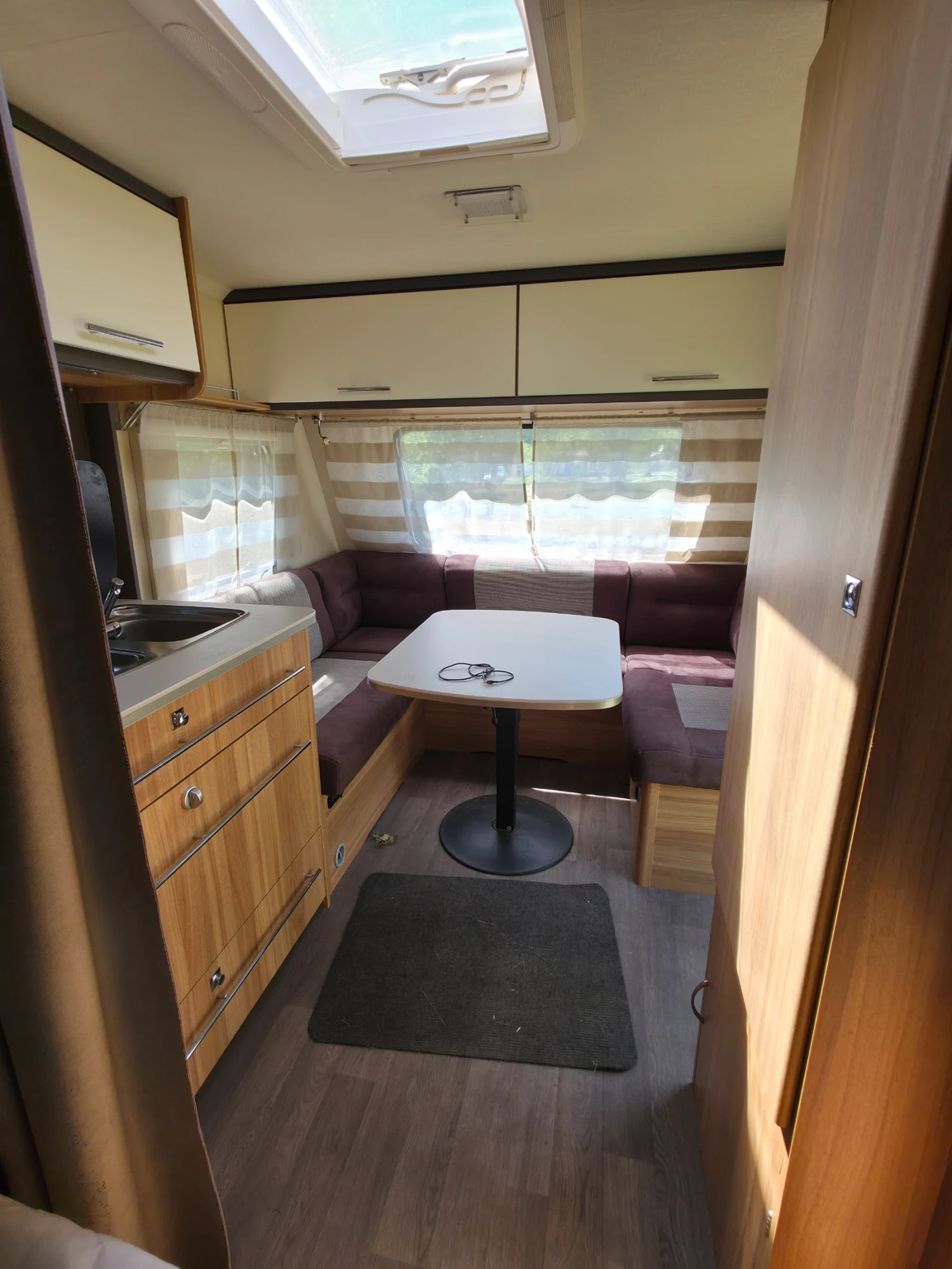 Каравана Caravelair, снимка 11 - Каравани и кемпери - 54932572