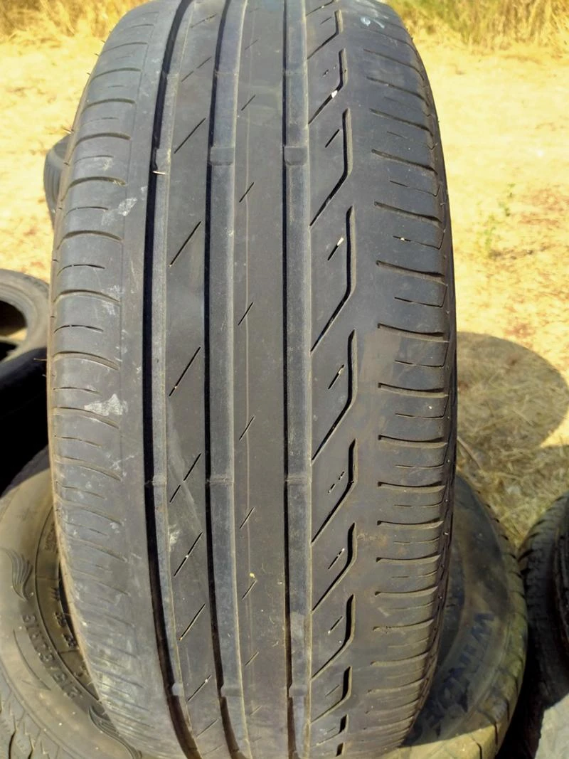 Гуми Летни 215/60R16, снимка 1 - Гуми и джанти - 33736297