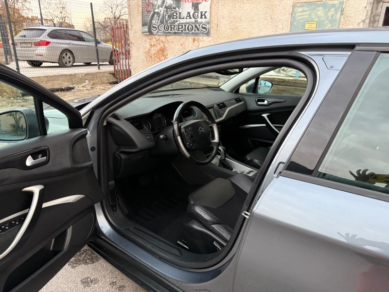 Citroen C5 2.0i Exclusive, снимка 12 - Автомобили и джипове - 48070339