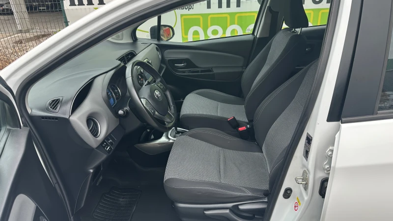 Toyota Yaris 1.5 Hybrid Luna, снимка 8 - Автомобили и джипове - 52337104