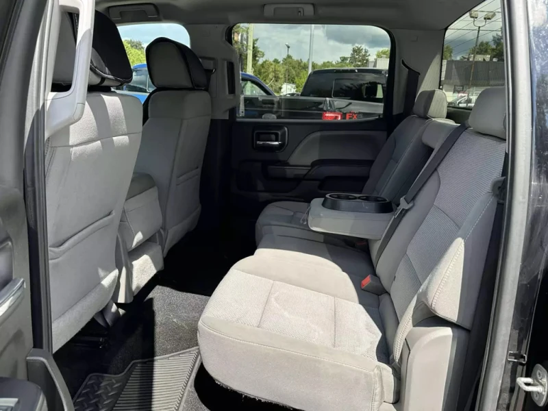 Chevrolet Silverado 1500 Custom 4X4 CREW CAB, снимка 16 - Автомобили и джипове - 52936698