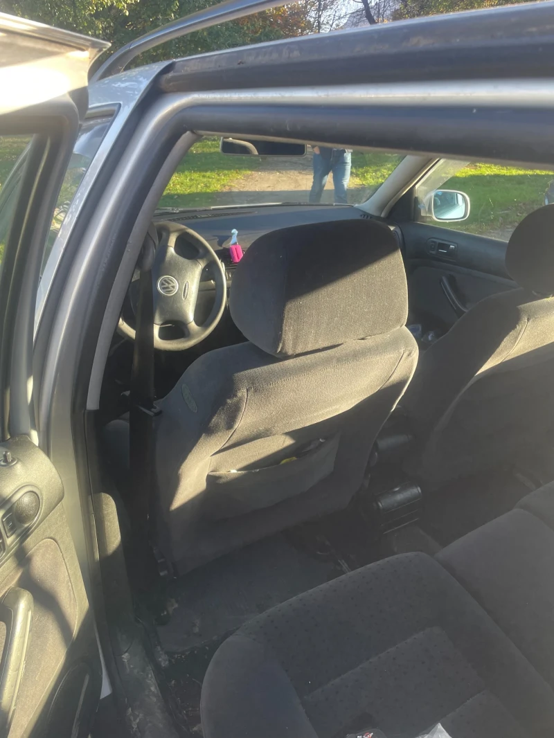 VW Golf, снимка 4 - Автомобили и джипове - 52472044