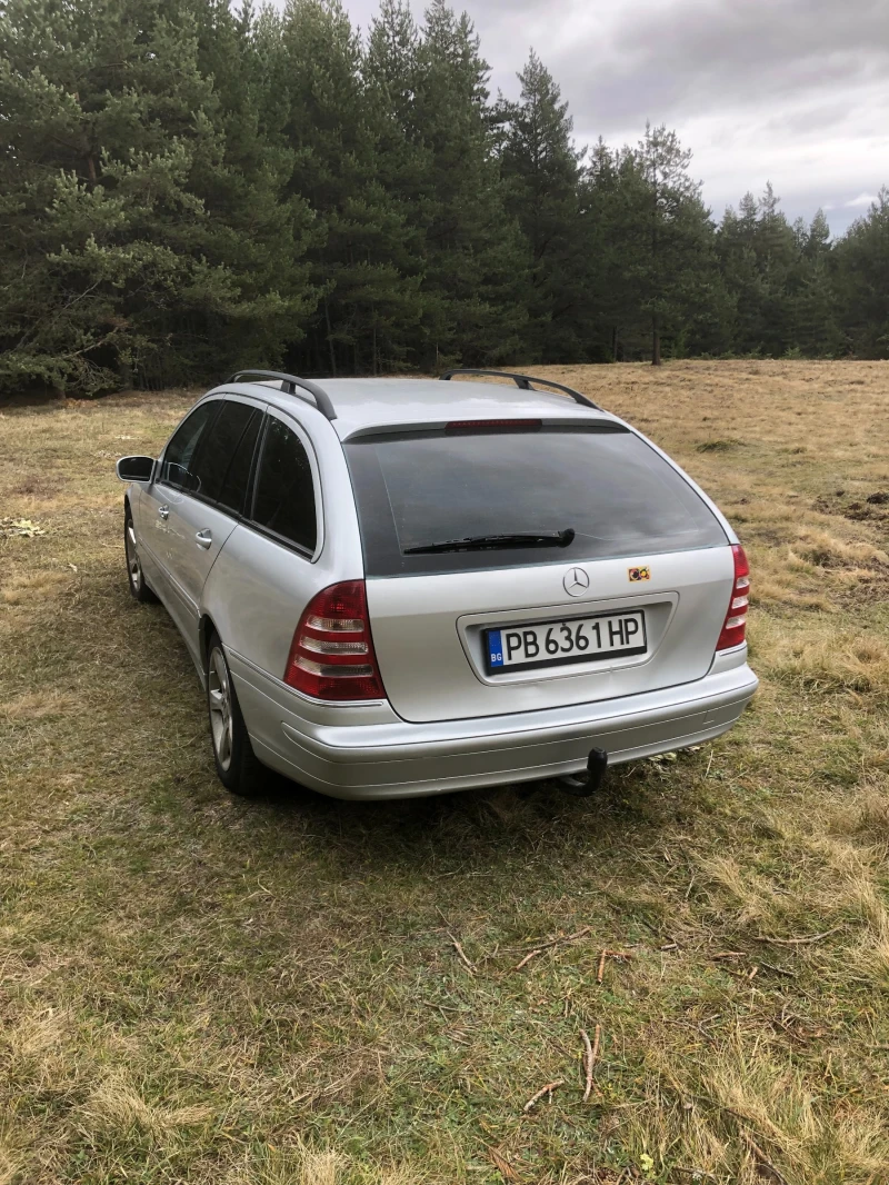 Mercedes-Benz C 180 Kompressor, снимка 6 - Автомобили и джипове - 52551481