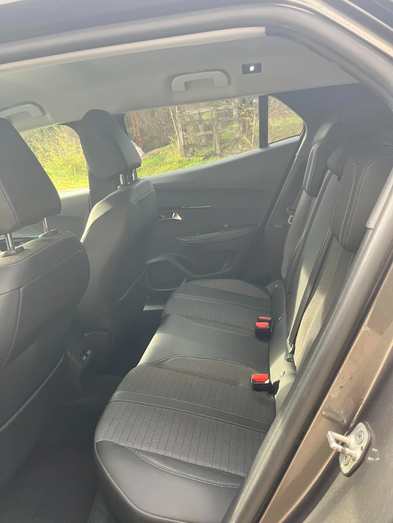 Peugeot 2008 New Line Up ALLURE PACK, снимка 11 - Автомобили и джипове - 53151943