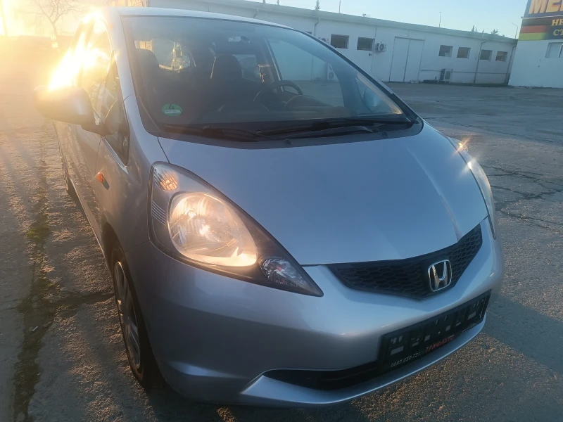 Honda Jazz 1.2i, с верига, ЛИЗИНГ , снимка 2 - Автомобили и джипове - 53530659