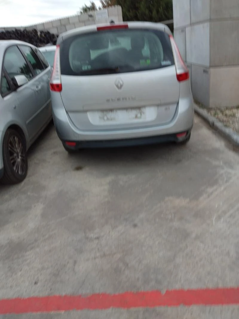 Renault Grand scenic 1500, снимка 10 - Автомобили и джипове - 30325173