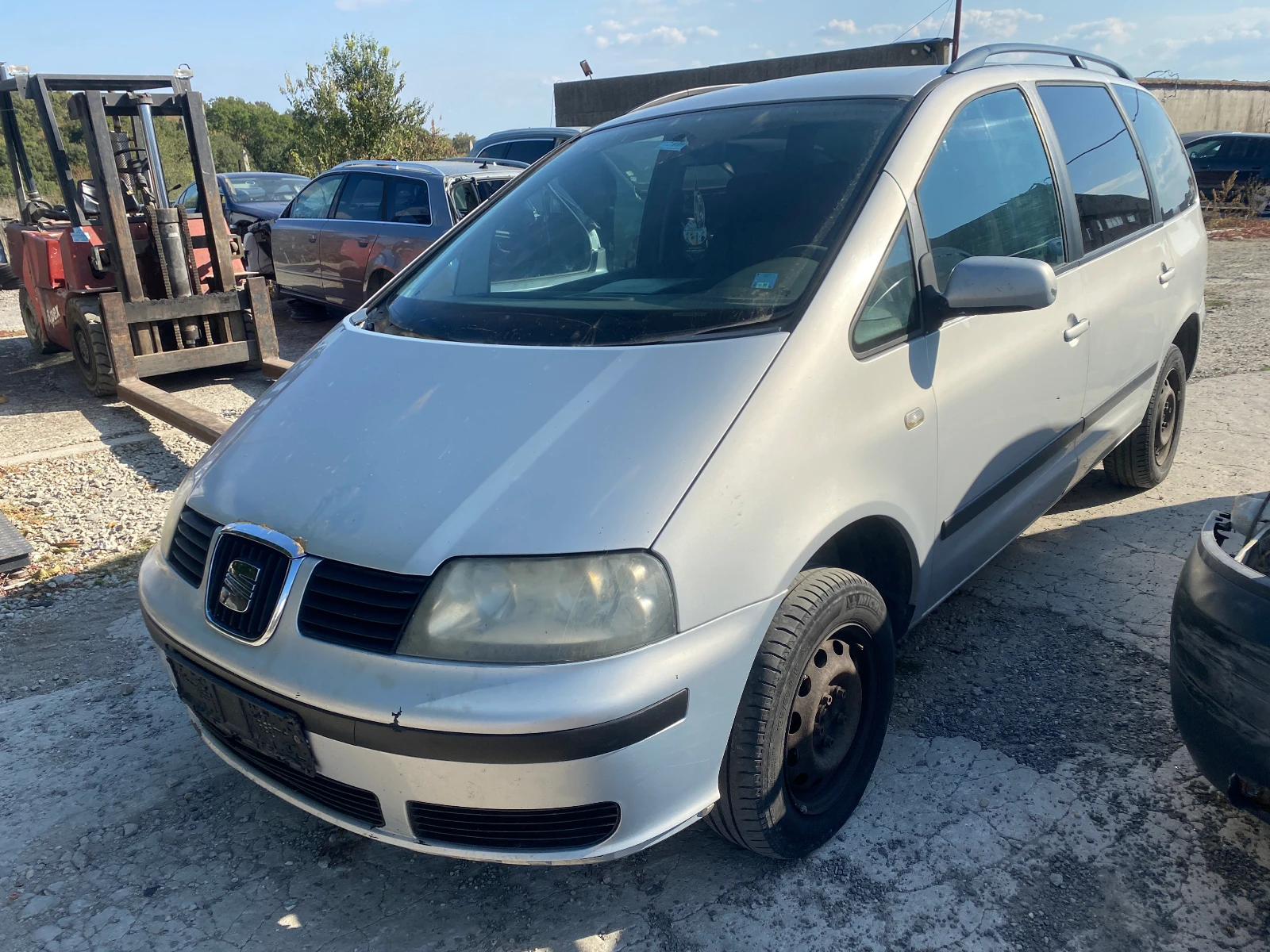 Seat Alhambra 2.0i - изображение 2