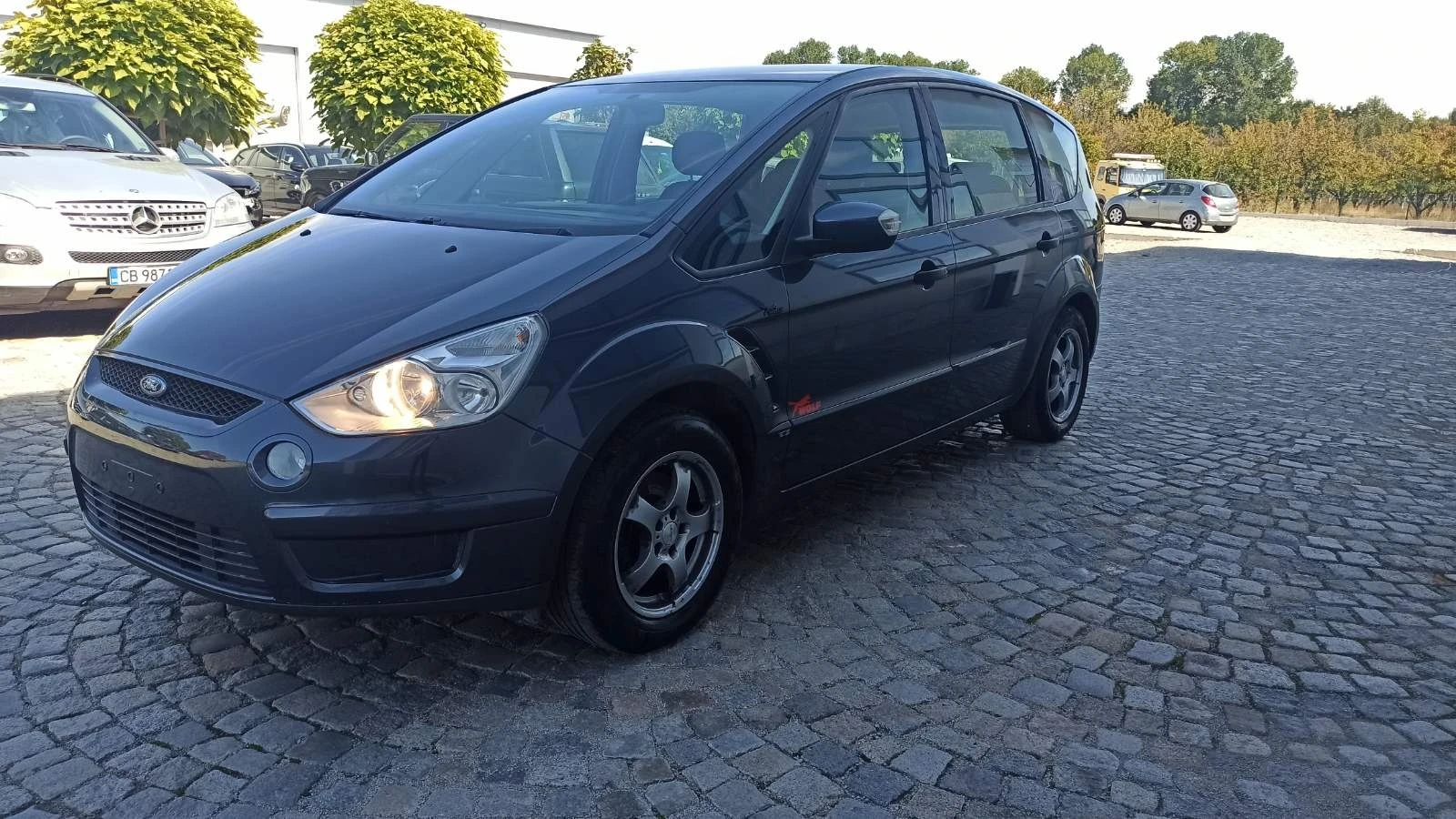 Ford S-Max 2.0i-145 - изображение 8