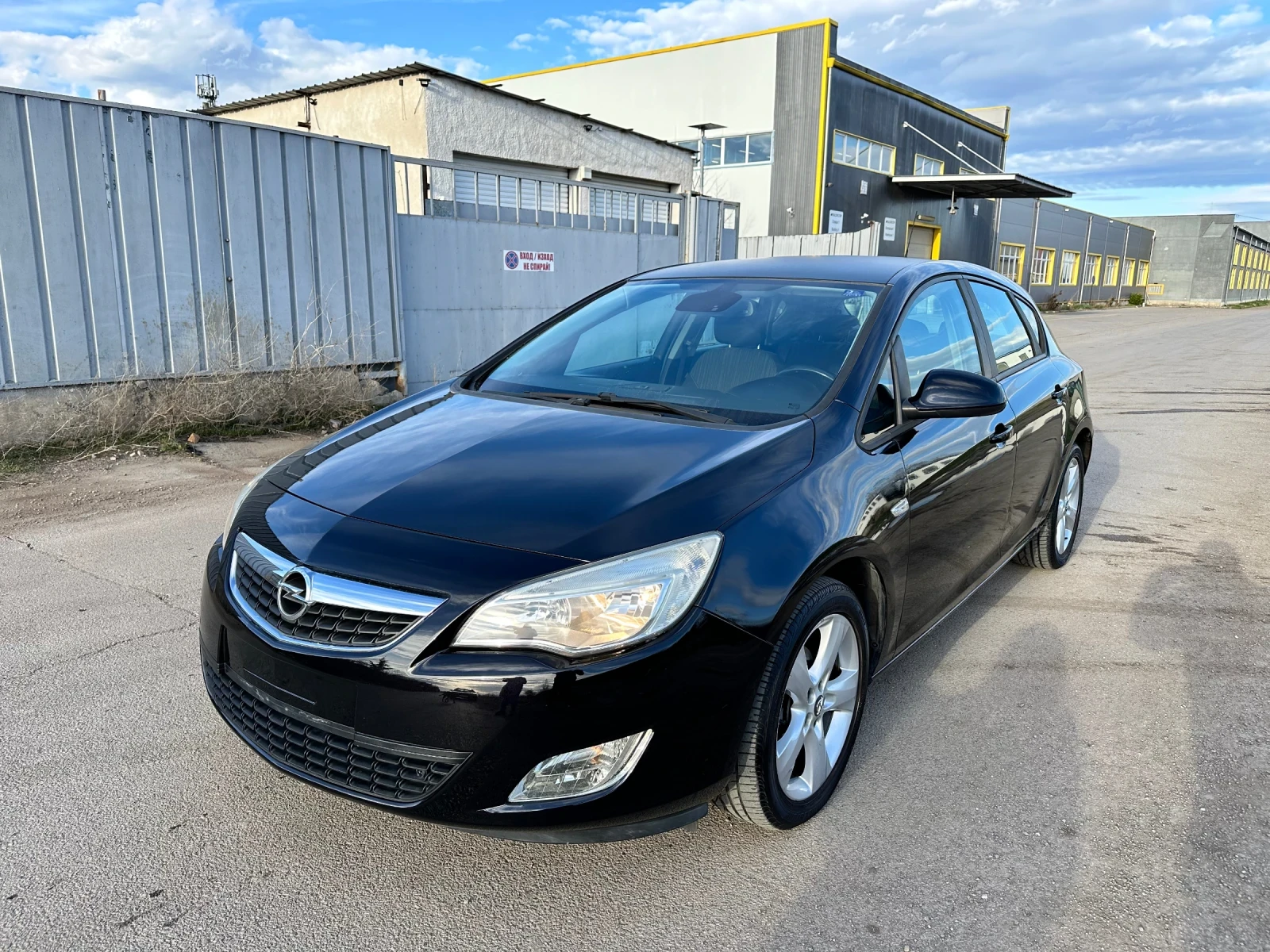 Opel Astra 1.4 100к.с. - изображение 1