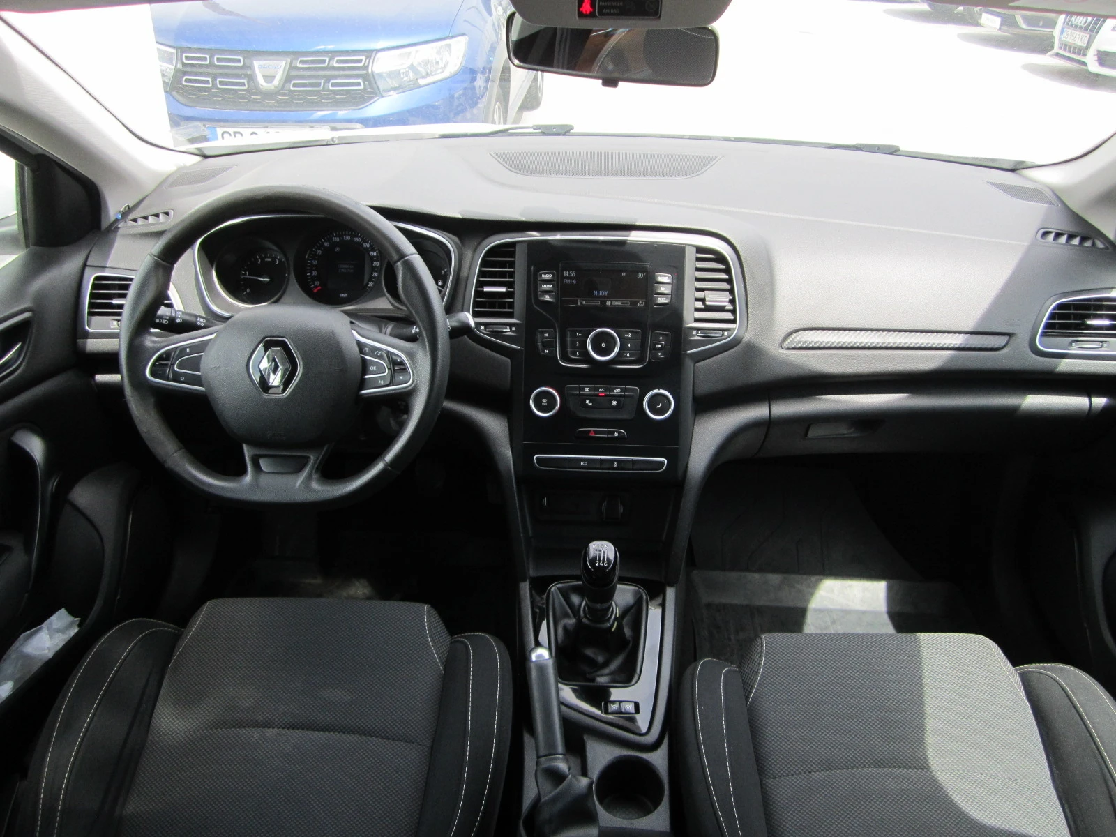 Renault Megane 1.5 dCi - изображение 8