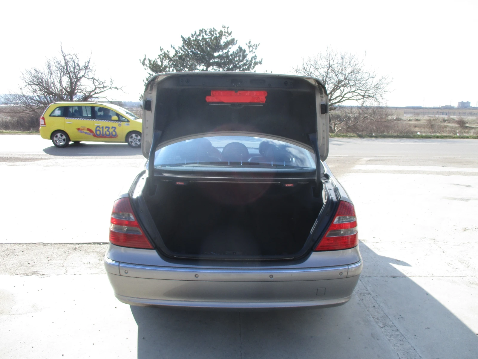 Mercedes-Benz E 220 220/ДИЗЕЛ/150кс/АВТОМАТИК/КАТО НОВА | Mobile.bg — изображение 16