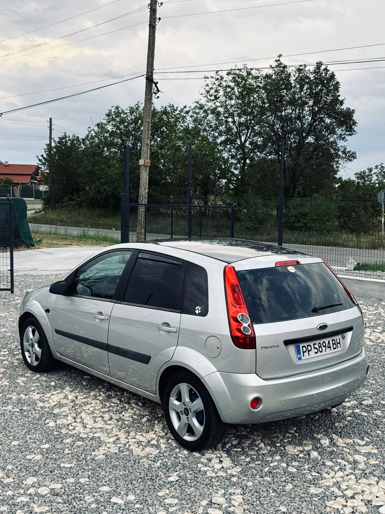Ford Fiesta  - изображение 7