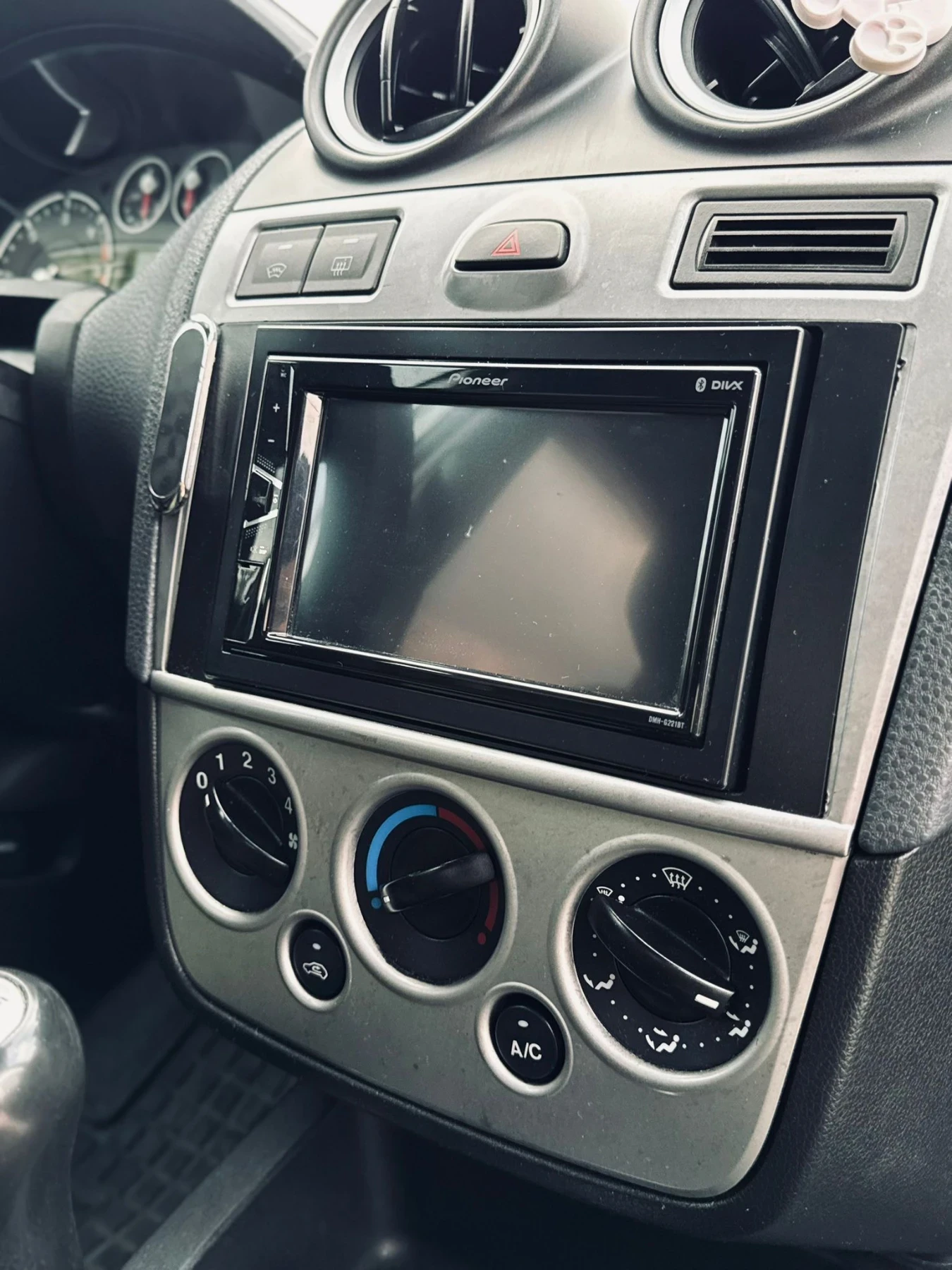 Ford Fiesta  - изображение 10