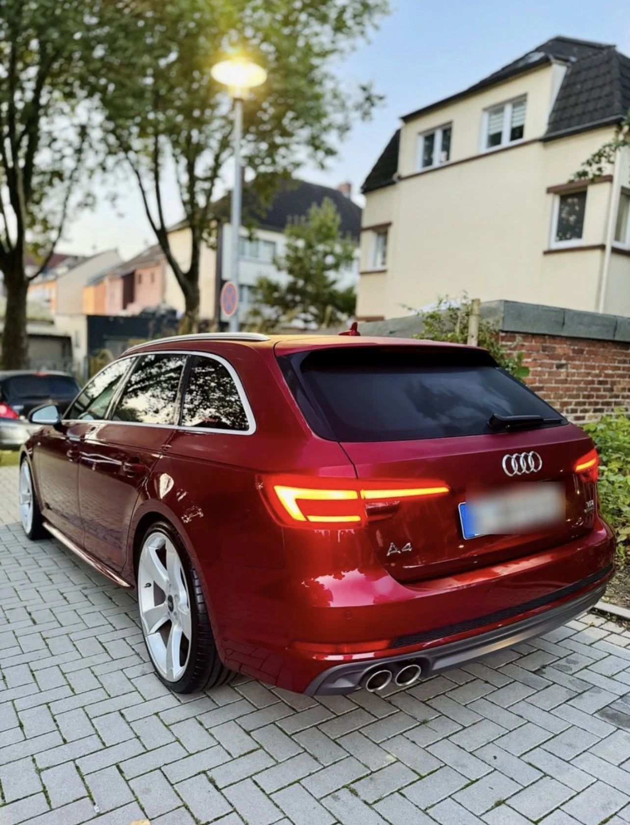Audi A4 S-Line Quattro Sport - изображение 2